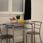 Studio Moderne Hopital Bichat - Paris 18 - 2P