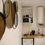 Studio Moderne Hopital Bichat - Paris 18 - 2P